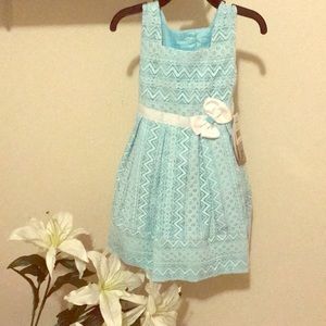 Girls cute dress!